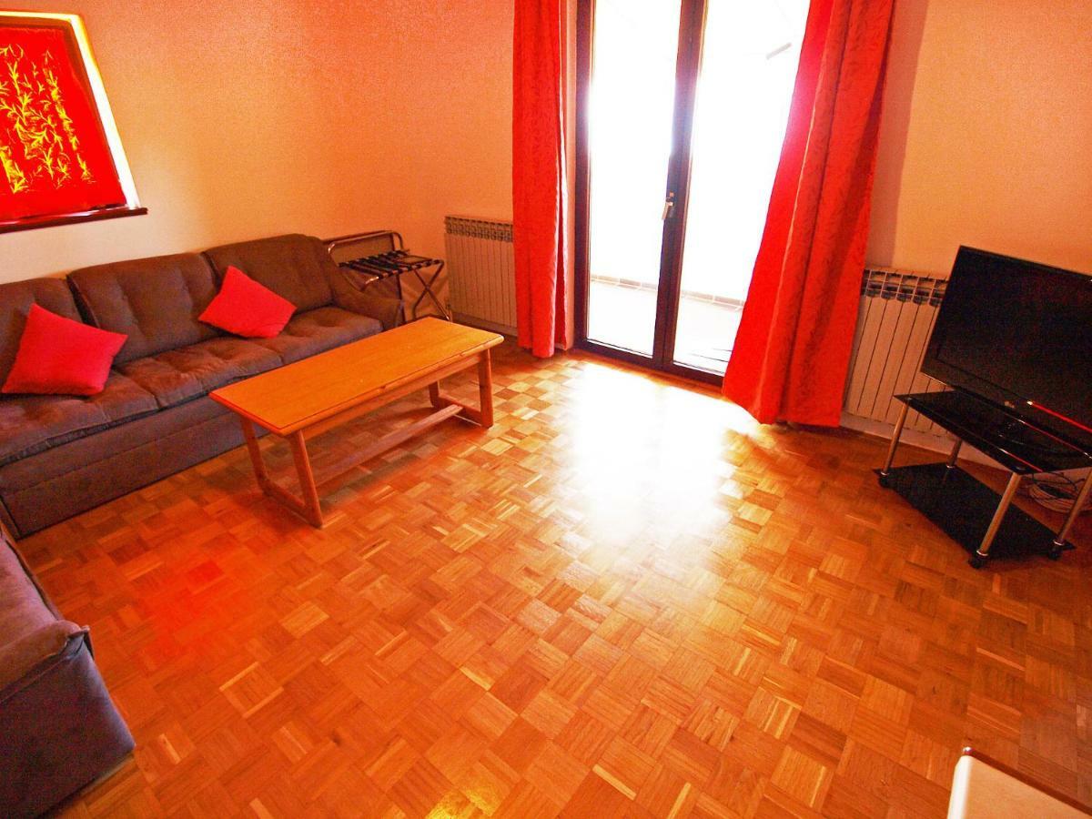 Holiday Home Eufemia-1 By Interhome Пула Экстерьер фото